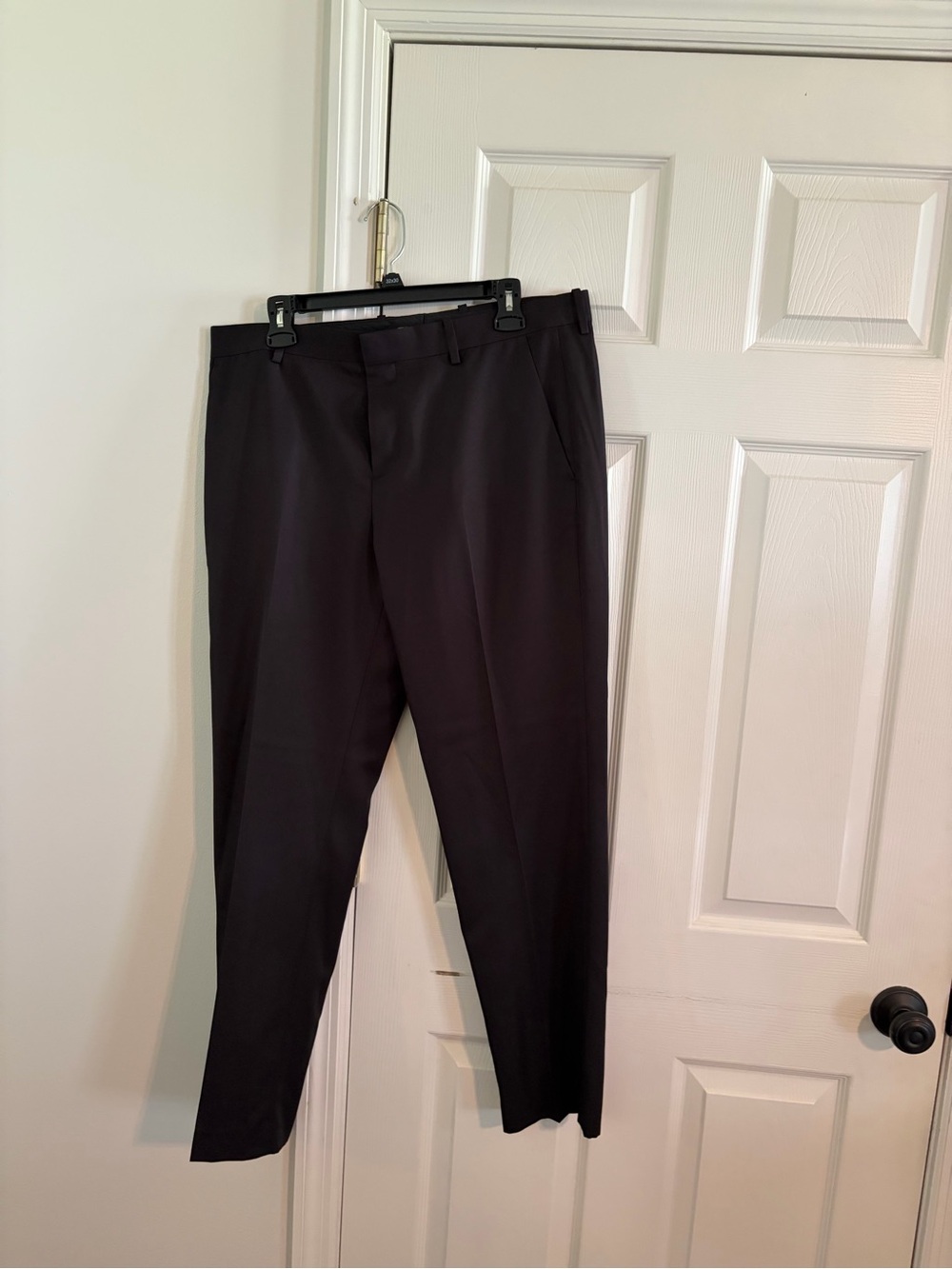 Perry Ellis Men's Black Dress Pants - Slim Tailored Look